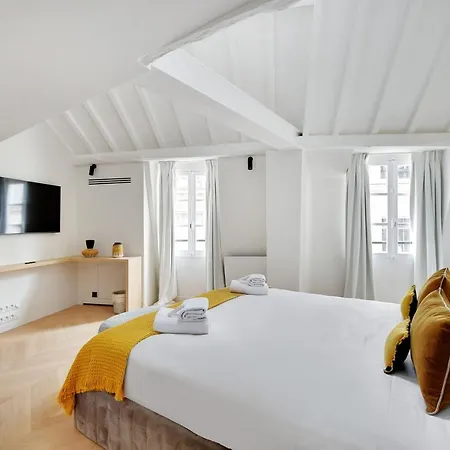 Pick A Flat's In Saint-germain-des-prés - Rue De Seine Appartamento